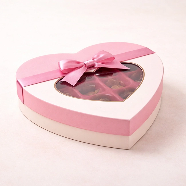 custom-heart-shaped-box-with-window